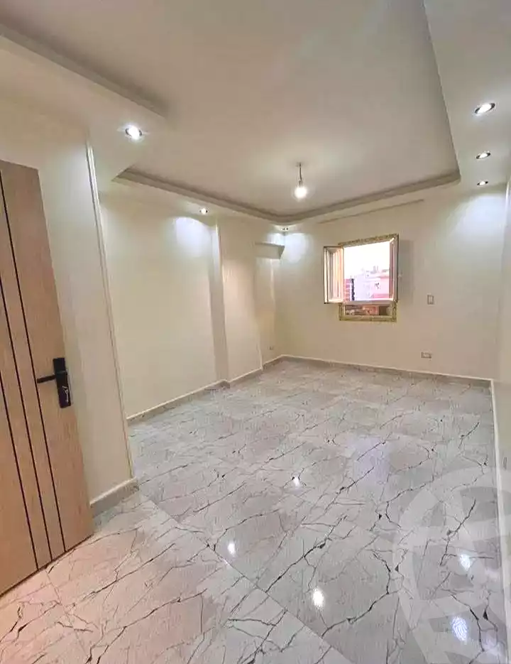 https://aqarmap.com.eg/ar/listing/7048715-for-sale-alexandria-al-agamy-lbytsh-bianchiii