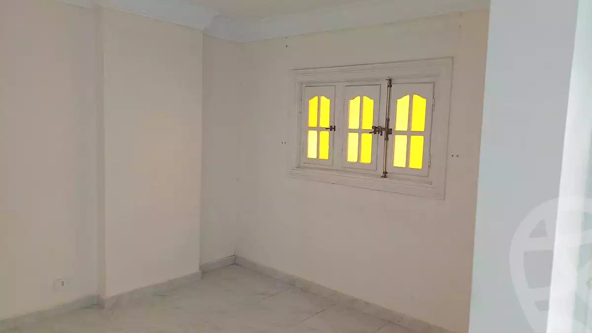 https://aqarmap.com.eg/ar/listing/7049686-for-sale-alexandria-lauran-mohammed-dorry-basha-st