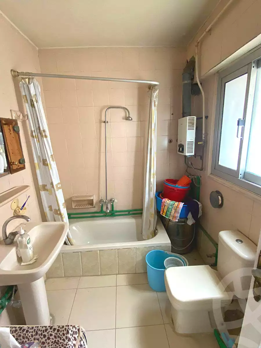 https://aqarmap.com.eg/en/listing/7049723-for-sale-alexandria-cleopatra-port-said-street