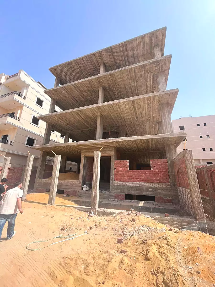 https://aqarmap.com.eg/ar/listing/7050091-for-sale-cairo-new-cairo-bait-el-watan-south-suez-road-el-hay-el-takmely