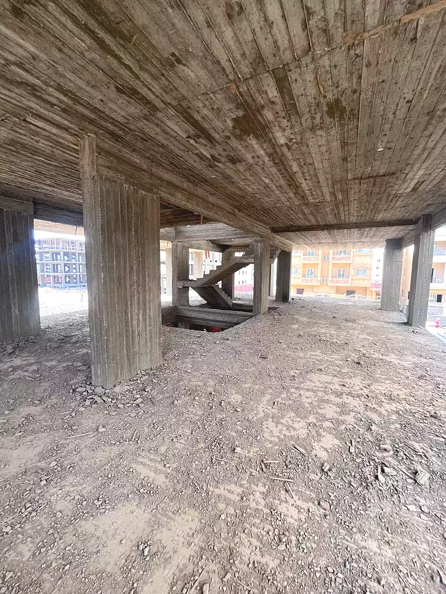 https://aqarmap.com.eg/ar/listing/7050091-for-sale-cairo-new-cairo-bait-el-watan-south-suez-road-el-hay-el-takmely