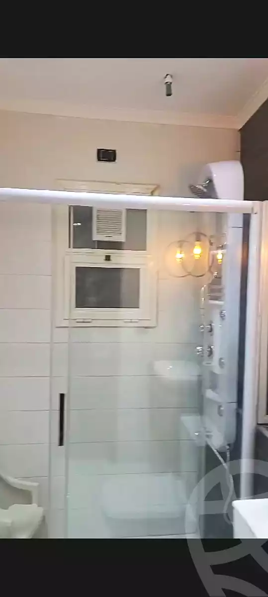 https://aqarmap.com.eg/en/listing/7050090-for-rent-cairo-new-cairo-compounds-hyde-park