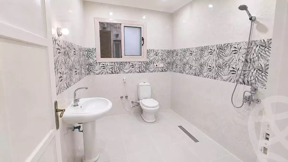 https://aqarmap.com.eg/en/listing/7050773-for-rent-cairo-ain-shams-ain-shams-el-sharkia-el-eshrein-stt