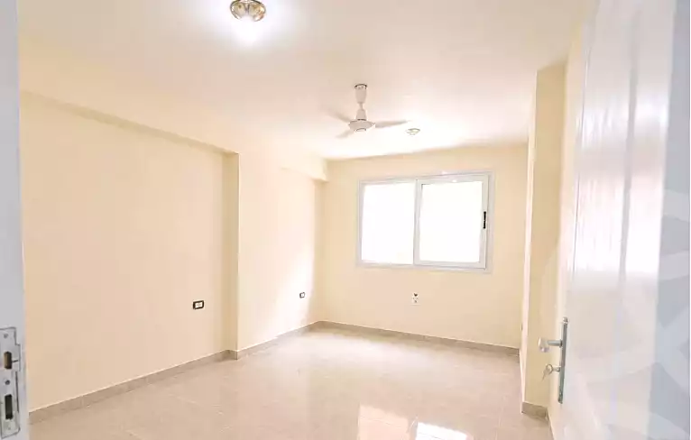 https://aqarmap.com.eg/ar/listing/7051056-for-sale-cairo-ain-shams-ain-shams-el-sharkia