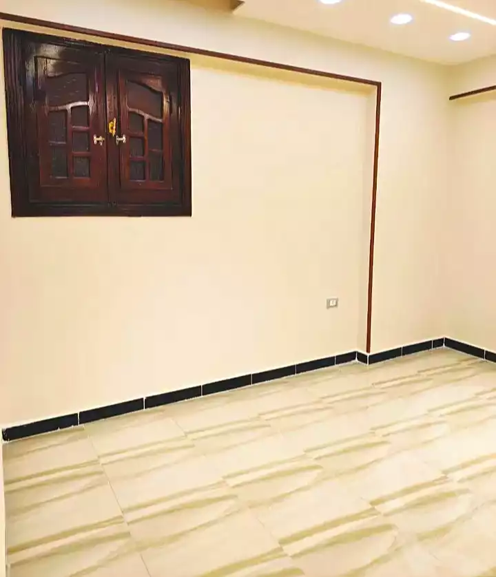 https://aqarmap.com.eg/ar/listing/7051183-for-sale-alexandria-al-agamy-bw-ywsf