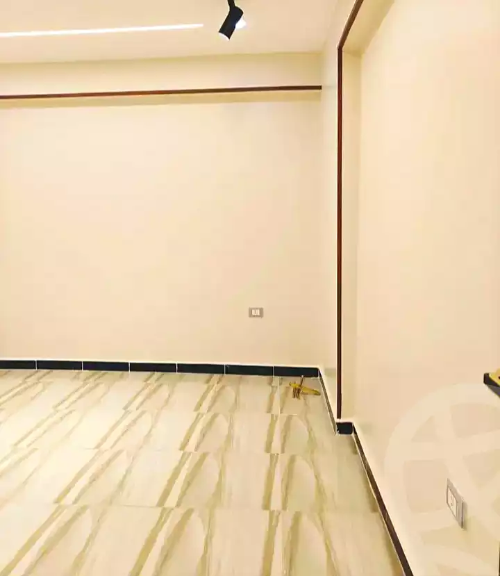 https://aqarmap.com.eg/ar/listing/7051183-for-sale-alexandria-al-agamy-bw-ywsf