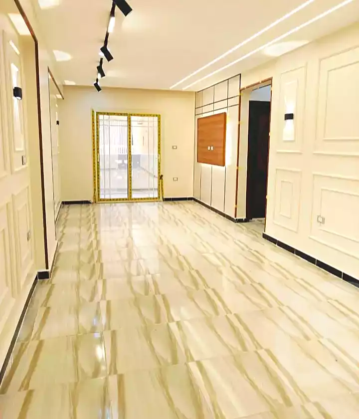 https://aqarmap.com.eg/ar/listing/7051183-for-sale-alexandria-al-agamy-bw-ywsf