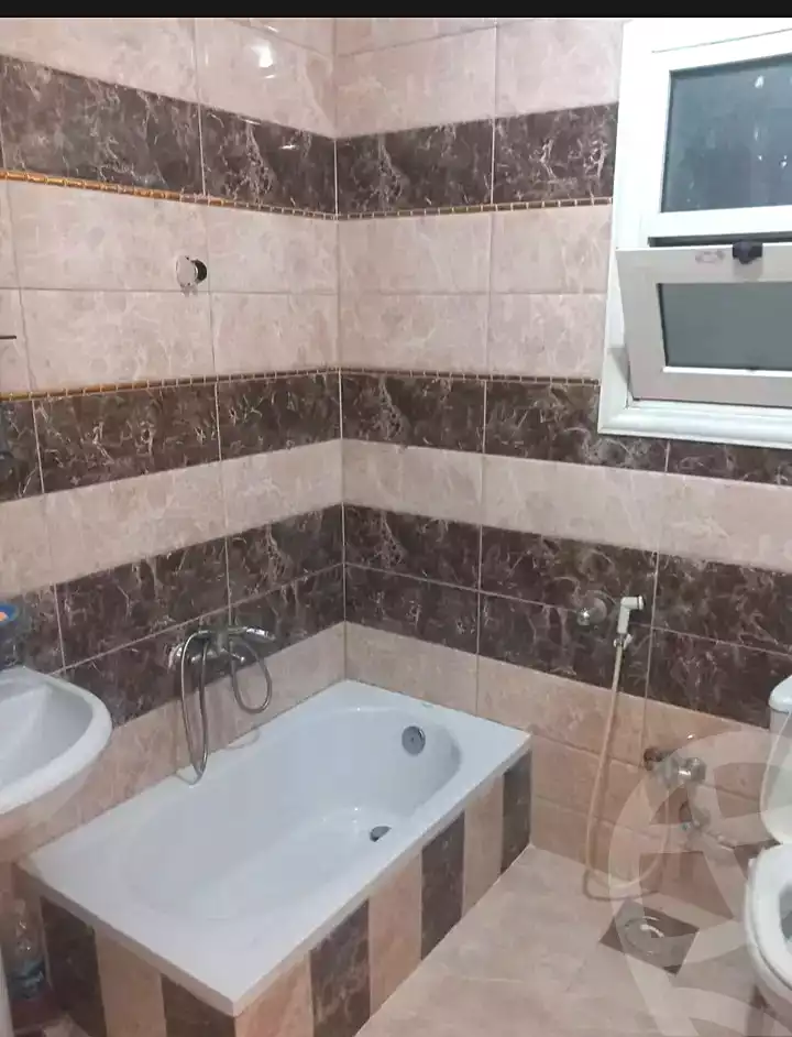 https://aqarmap.com.eg/ar/listing/7051226-for-sale-alexandria-sydy-bshr-sydy-bshr-bhry-shr-khld-bn-lwlyd