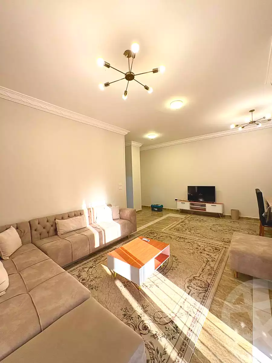 https://aqarmap.com.eg/ar/listing/6663137-for-rent-cairo-new-cairo-compounds-el-mostashareen-compound