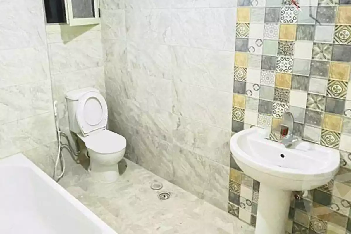 https://aqarmap.com.eg/ar/listing/7051932-for-sale-alexandria-lauran-mohammed-al-eqbal-st