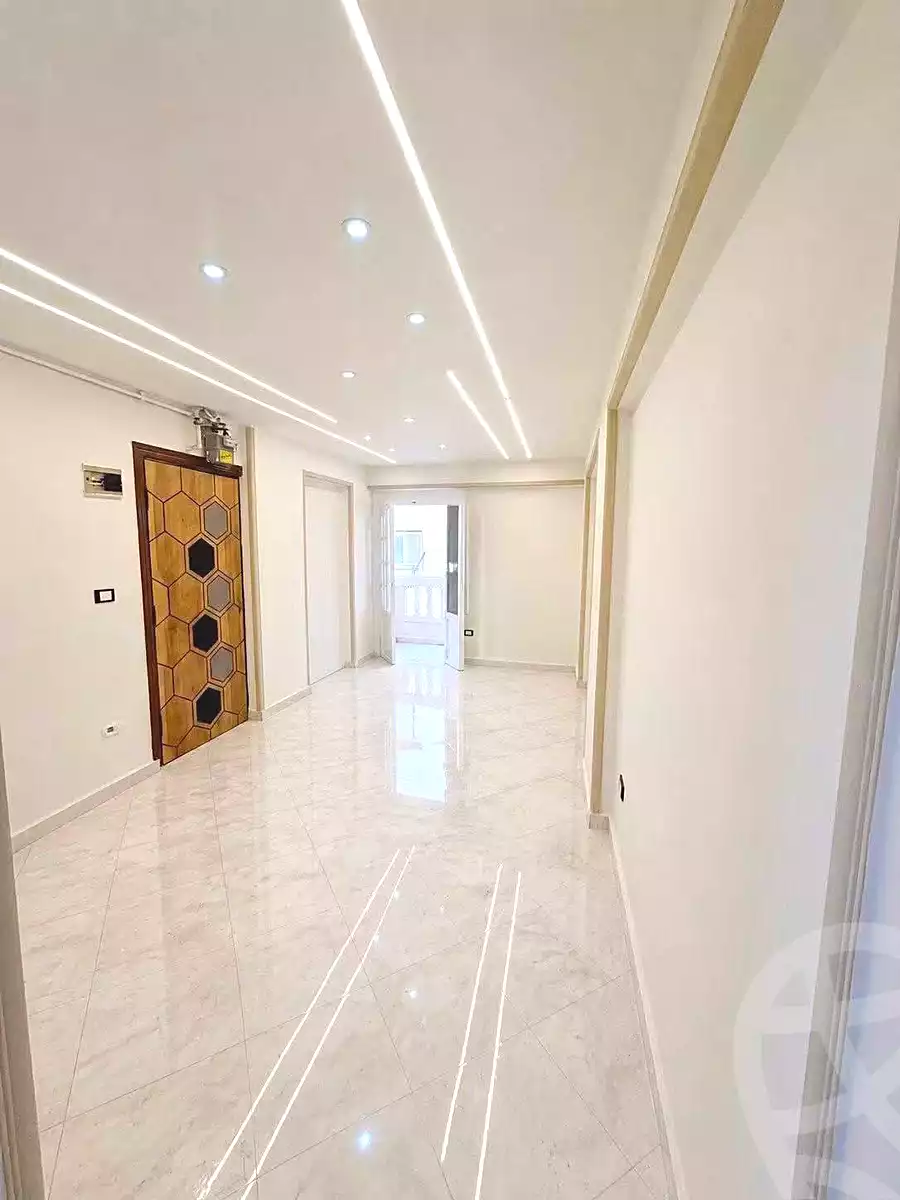 https://aqarmap.com.eg/ar/listing/7052070-for-sale-alexandria-lsywf-el-falki