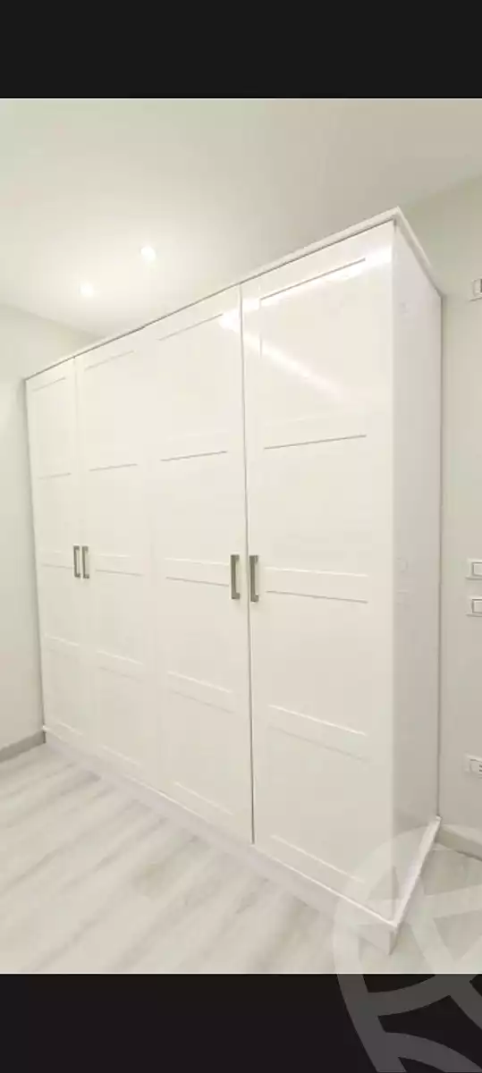 https://aqarmap.com.eg/ar/listing/7052203-for-sale-cairo-new-cairo-ganob-el-akadamiya-south-academy-z
