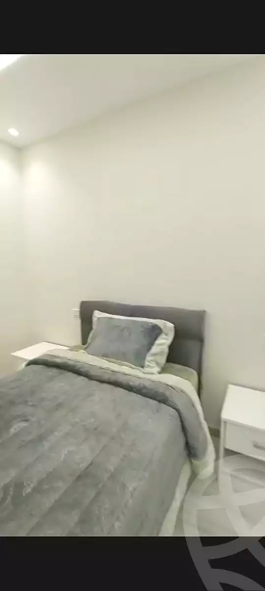https://aqarmap.com.eg/ar/listing/7052203-for-sale-cairo-new-cairo-ganob-el-akadamiya-south-academy-z