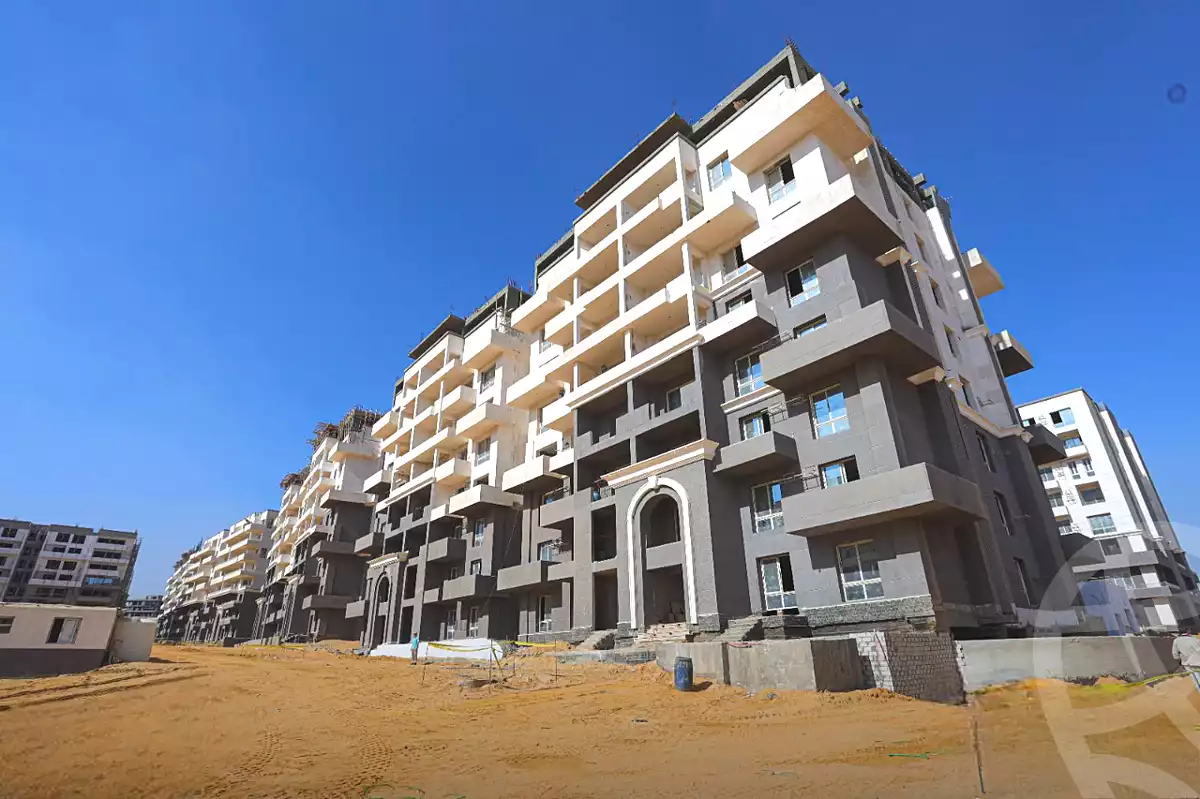 https://aqarmap.com.eg/en/listing/7052486-for-sale-cairo-new-administrative-capital-r8-tj-msr