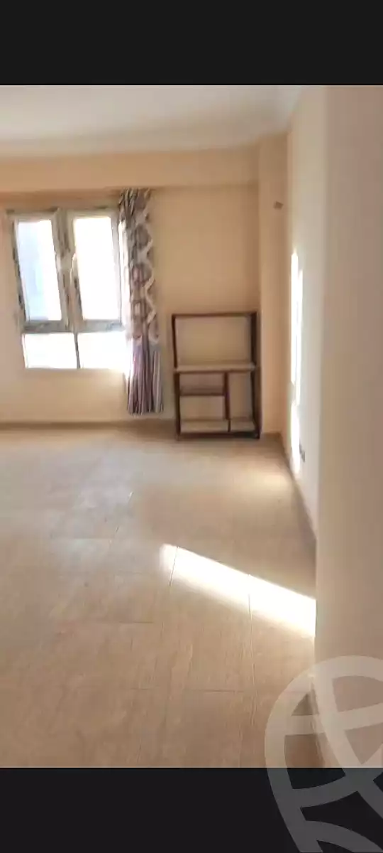 https://aqarmap.com.eg/ar/listing/7052741-for-sale-alexandria-borg-el-arab-compounds-in-borg-el-arab-sumed-residence-compound