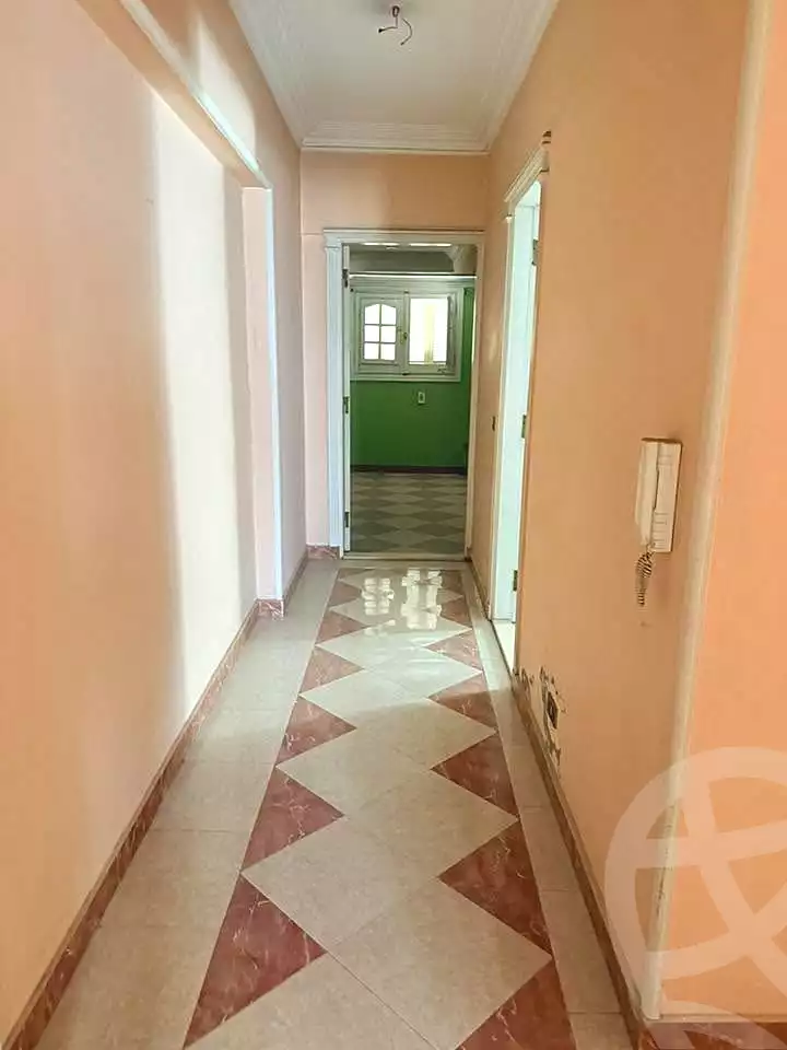 https://aqarmap.com.eg/en/listing/7053278-for-sale-cairo-shoubra-corniche-el-nile-st