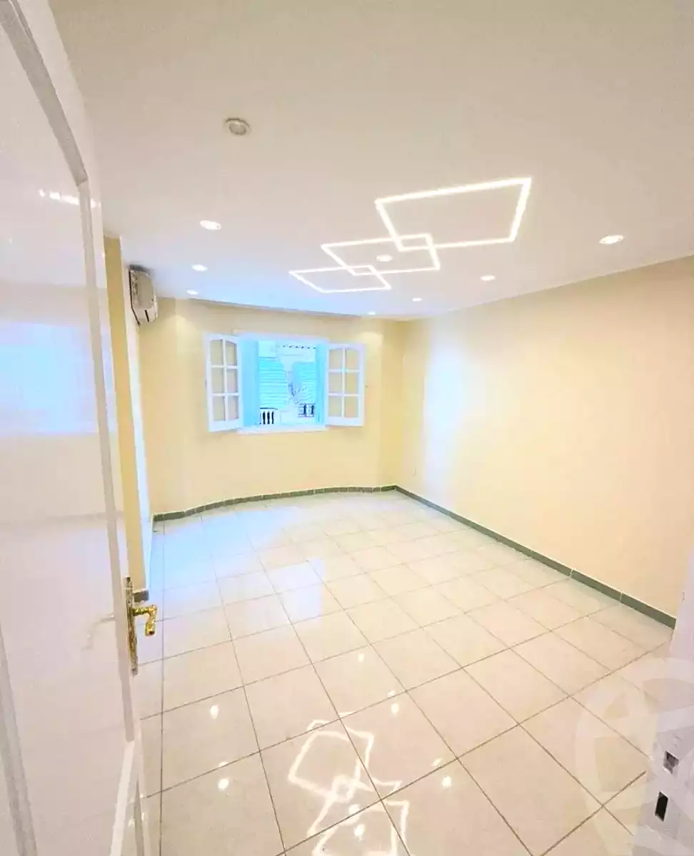 https://aqarmap.com.eg/ar/listing/7053343-for-sale-alexandria-miami-45-street