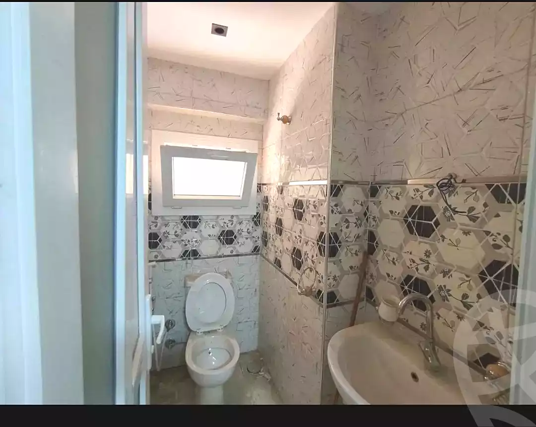 https://aqarmap.com.eg/en/listing/7053553-for-sale-alexandria-moharram-bey