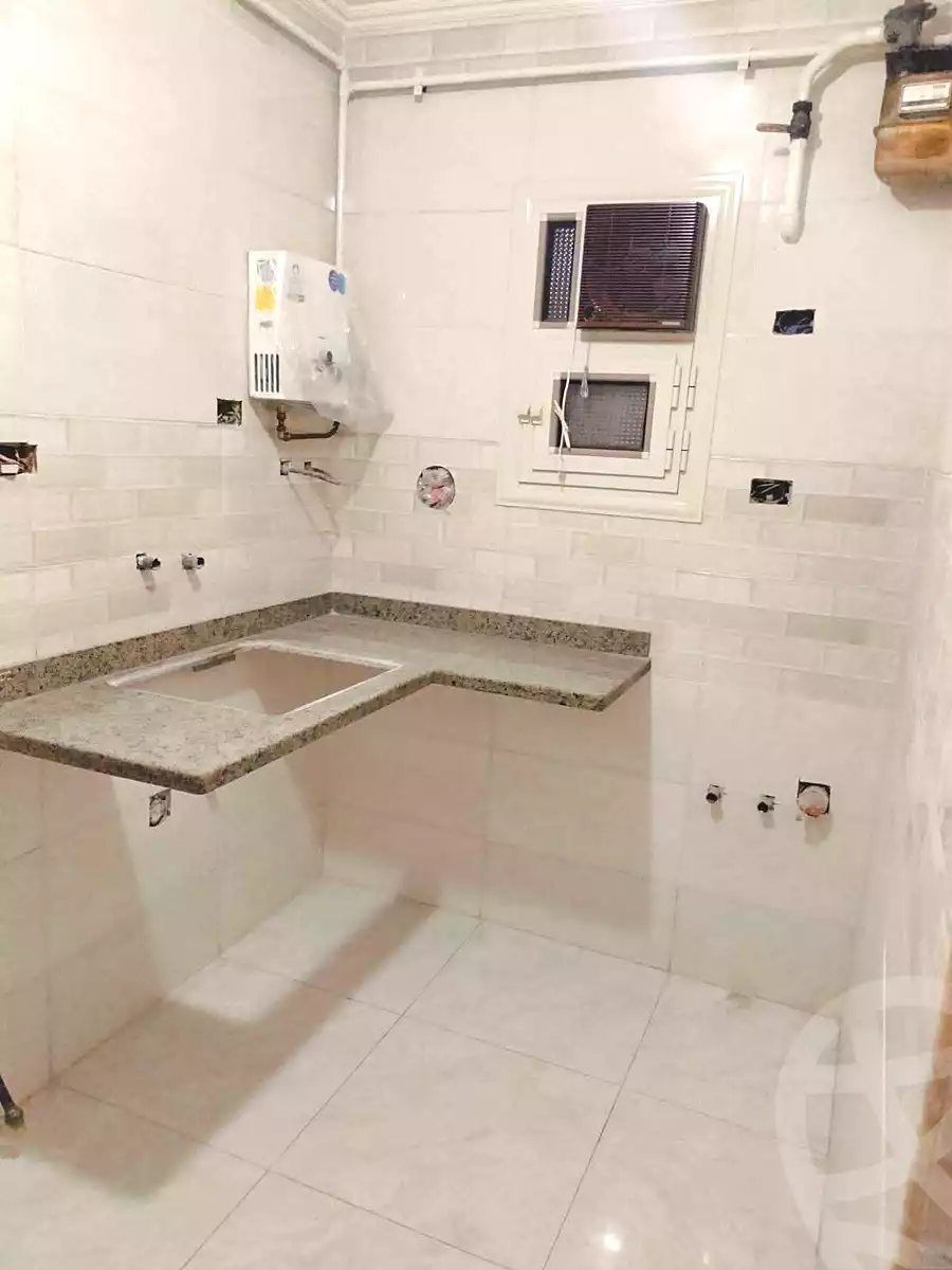 https://aqarmap.com.eg/en/listing/7053580-for-sale-alexandria-al-agamy-el-hanouvel