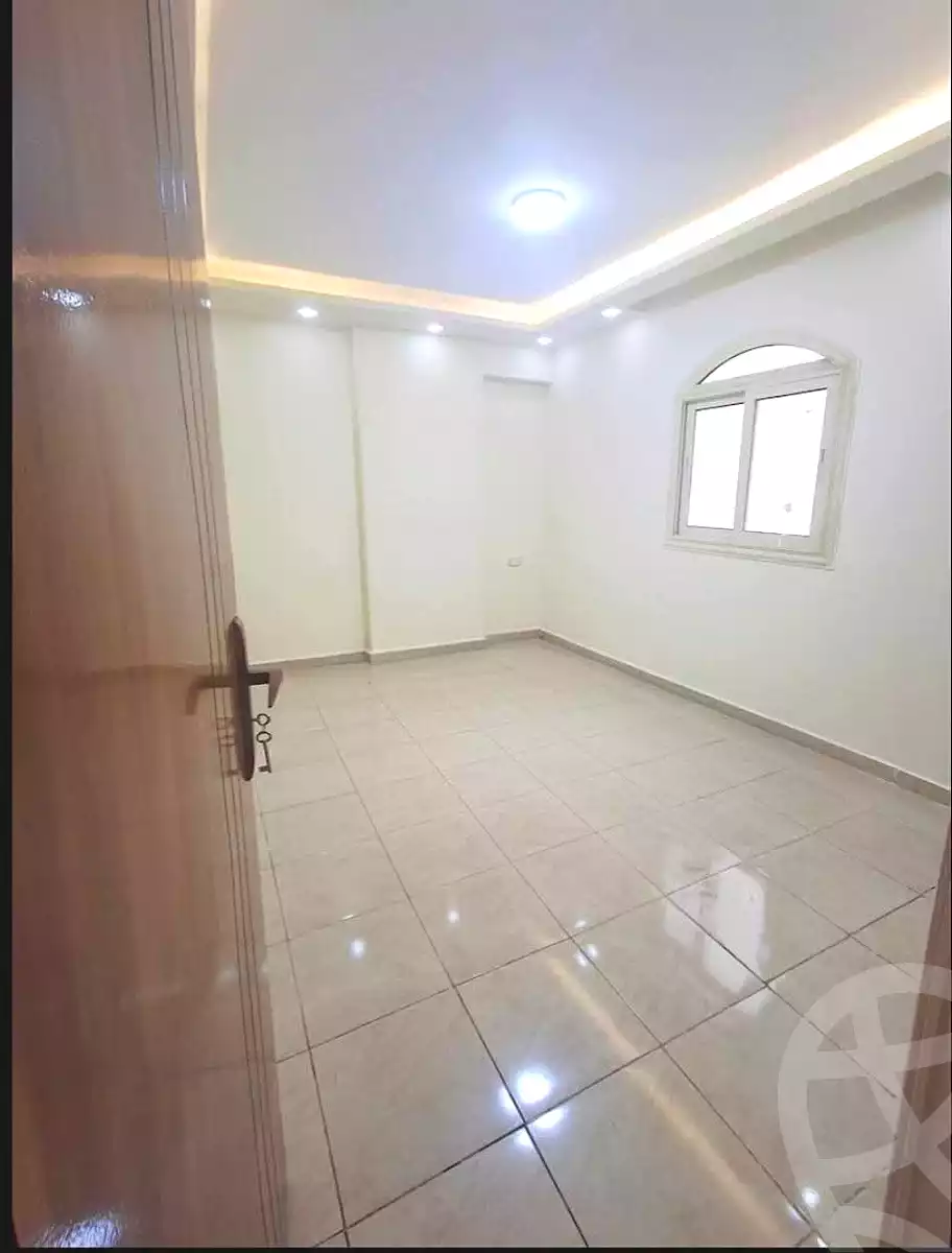 https://aqarmap.com.eg/ar/listing/7053587-for-sale-alexandria-al-agamy-lbytsh-shahr-al-assal-st