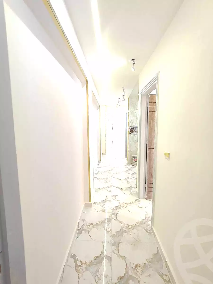 https://aqarmap.com.eg/ar/listing/7053651-for-sale-alexandria-sydy-bshr-shr-mlk-hfny
