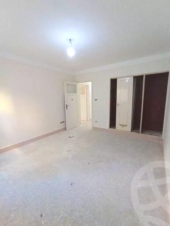 https://aqarmap.com.eg/ar/listing/7053856-for-sale-alexandria-al-agamy-el-hanouvel-el-zahraa-city-st