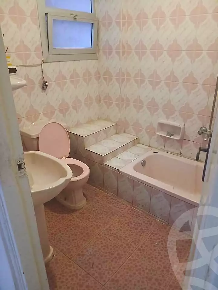 https://aqarmap.com.eg/ar/listing/7053864-for-sale-alexandria-al-agamy-el-hanouvel-el-warsha-st