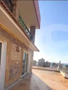 https://aqarmap.com.eg/ar/listing/7053940-for-sale-alexandria-al-agamy-lbytsh-bianchiii