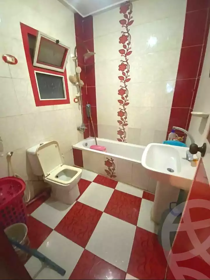 https://aqarmap.com.eg/en/listing/7054016-for-sale-alexandria-al-agamy-lbytsh-shahr-al-assal-st