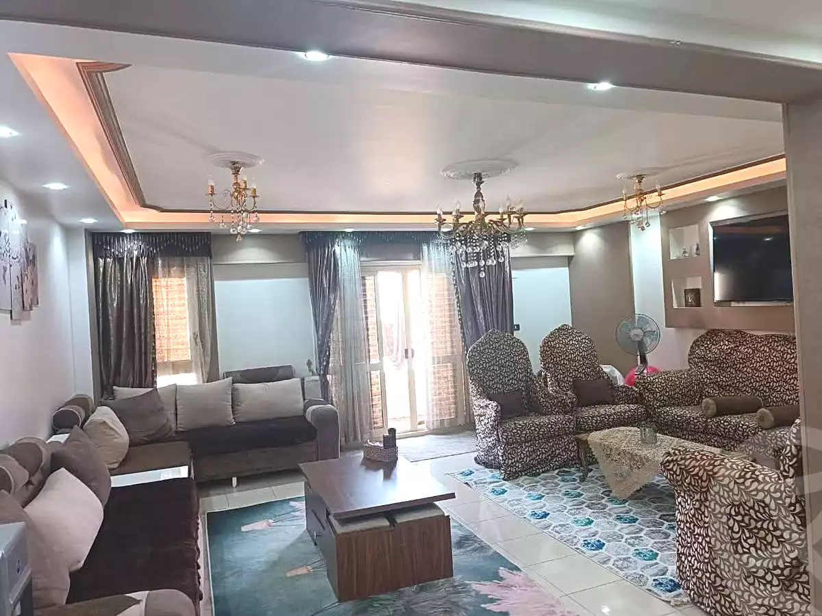 https://aqarmap.com.eg/ar/listing/7054396-for-sale-cairo-helwan-helwan-el-sharkeya-zaki-hawas-st