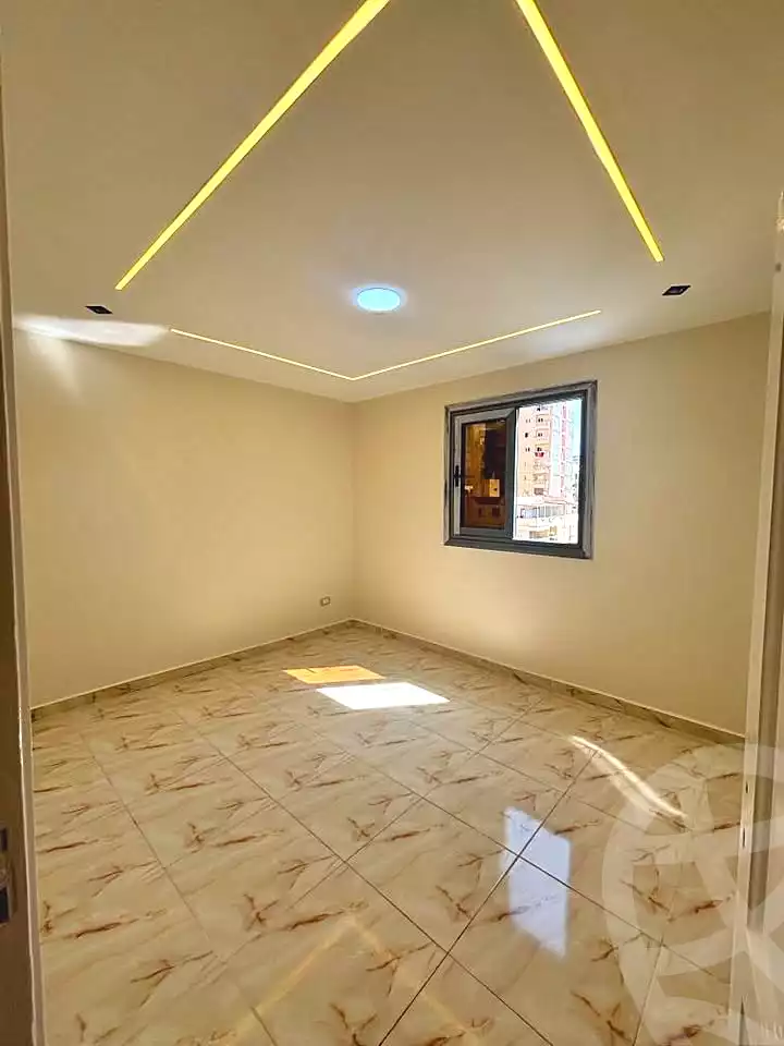 https://aqarmap.com.eg/ar/listing/7054454-for-sale-alexandria-miami-iskandar-ibrahim-st