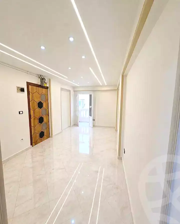 https://aqarmap.com.eg/en/listing/7054434-for-sale-alexandria-lsywf-el-falki