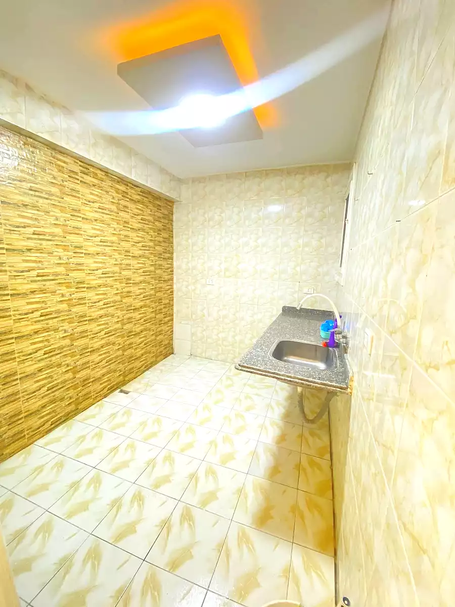https://aqarmap.com.eg/ar/listing/7054589-for-rent-alexandria-al-agamy-lbytsh-ibrahim-othman-st