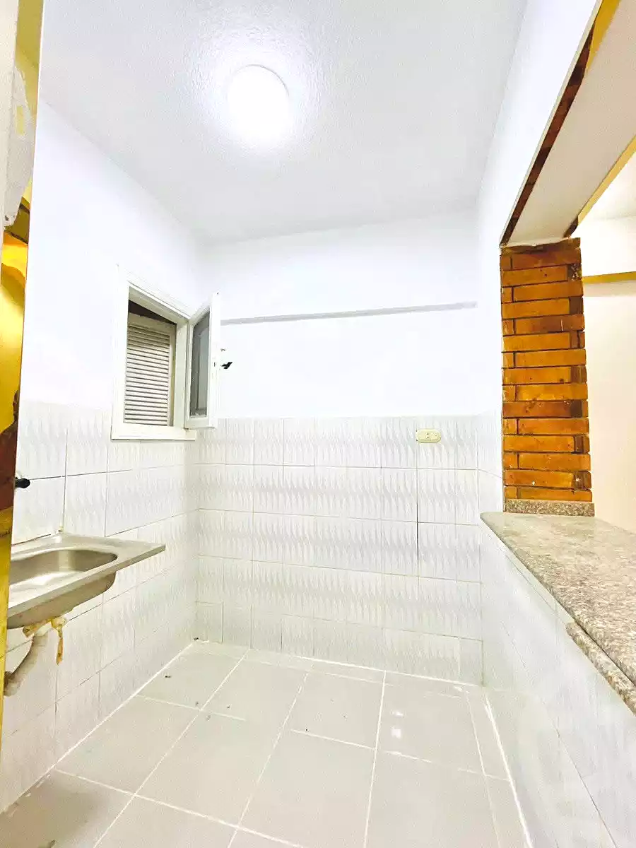 https://aqarmap.com.eg/en/listing/7054626-for-sale-alexandria-al-agamy