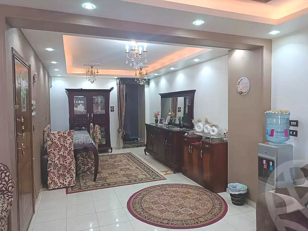 https://aqarmap.com.eg/ar/listing/7055825-for-sale-cairo-helwan-helwan-el-sharkeya-zaki-hawas-st