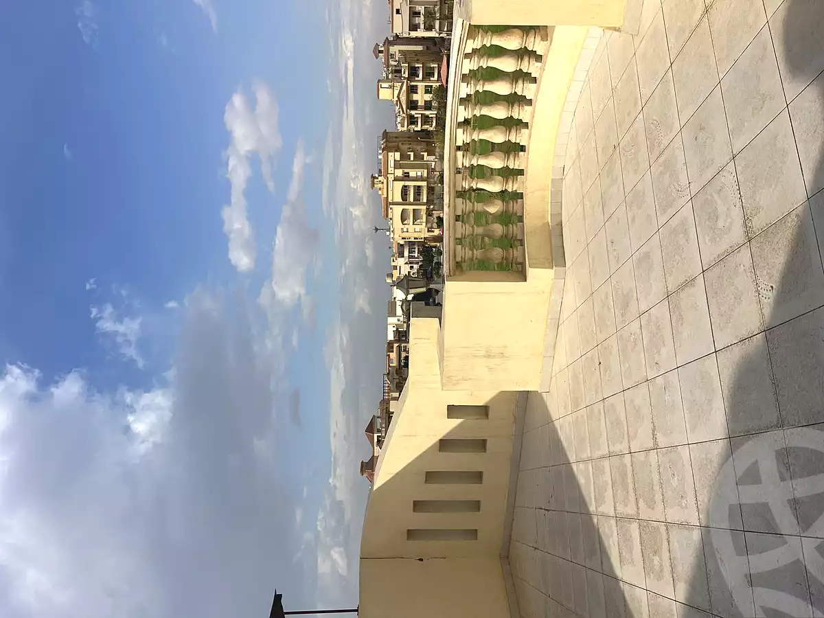 https://aqarmap.com.eg/ar/listing/7055909-for-sale-cairo-new-cairo-ganob-el-akadamiya-south-academy-b-taha-hussein-st