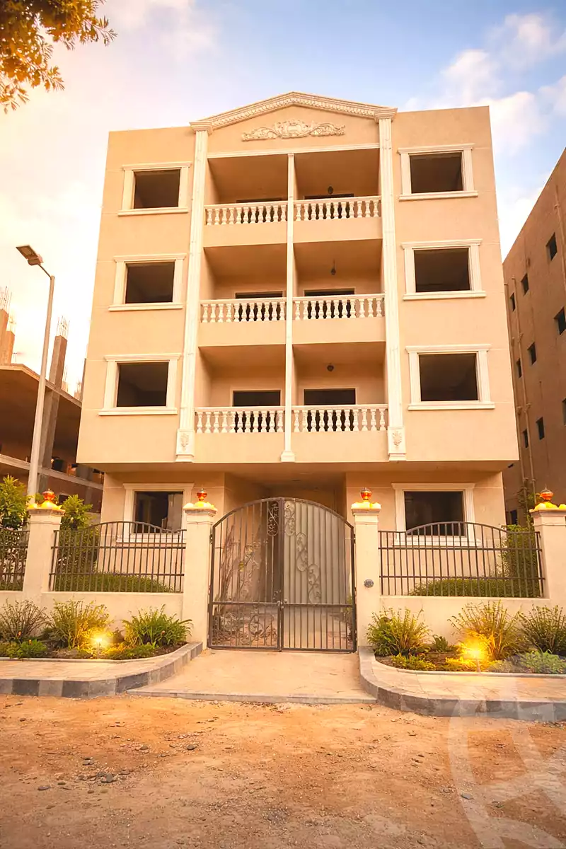 https://aqarmap.com.eg/en/listing/7056201-for-sale-cairo-badr-city-hai-el-ashgar-featured-neighborhood-el-imam-el-bokhary-st
