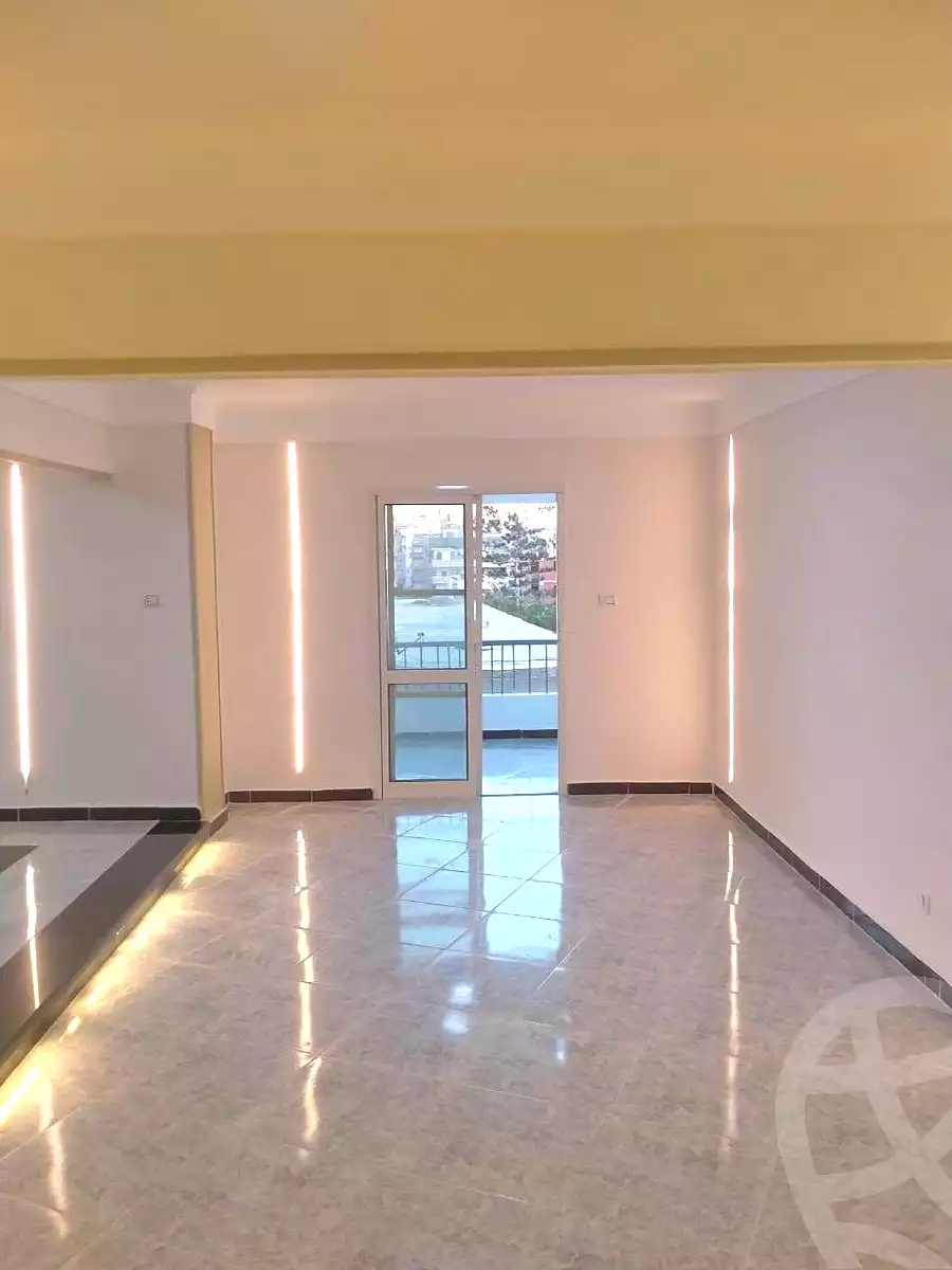 https://aqarmap.com.eg/ar/listing/7056290-for-sale-alexandria-al-agamy-bw-ywsf