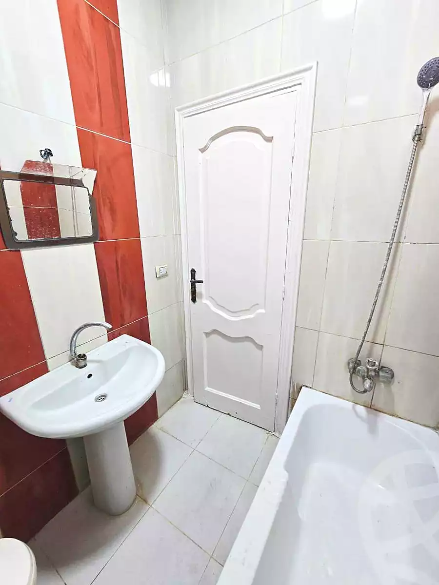 https://aqarmap.com.eg/ar/listing/7056436-for-sale-alexandria-al-agamy-shataa-el-nakheel
