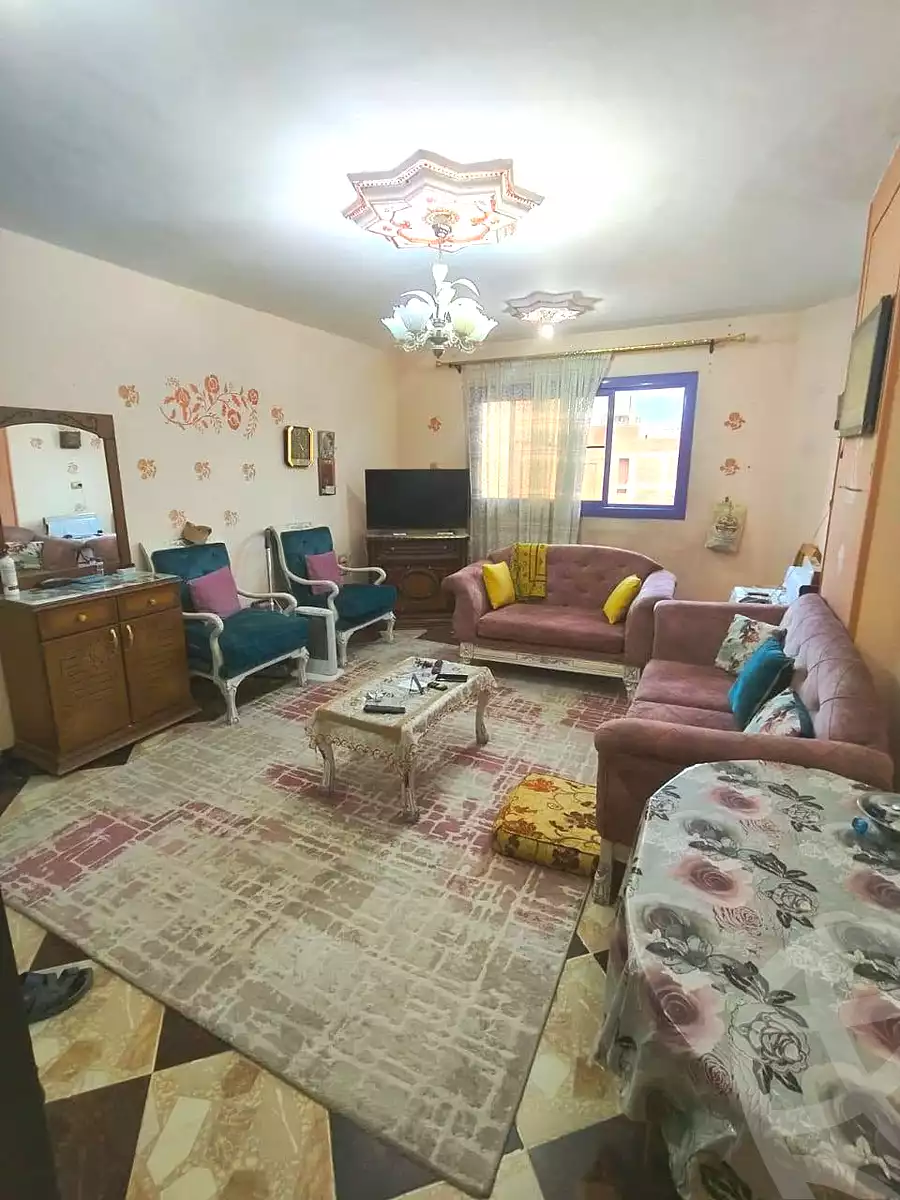 https://aqarmap.com.eg/en/listing/7056545-for-sale-cairo-helwan-hadayek-helwan-nile-corniche-st