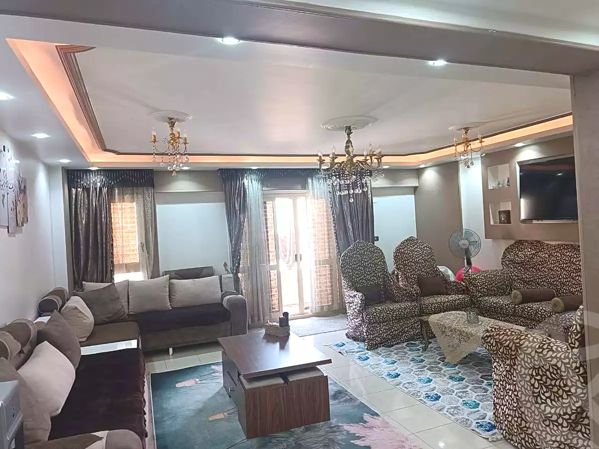 https://aqarmap.com.eg/en/listing/7057040-for-sale-cairo-helwan-helwan-el-sharkeya-zaki-hawas-st