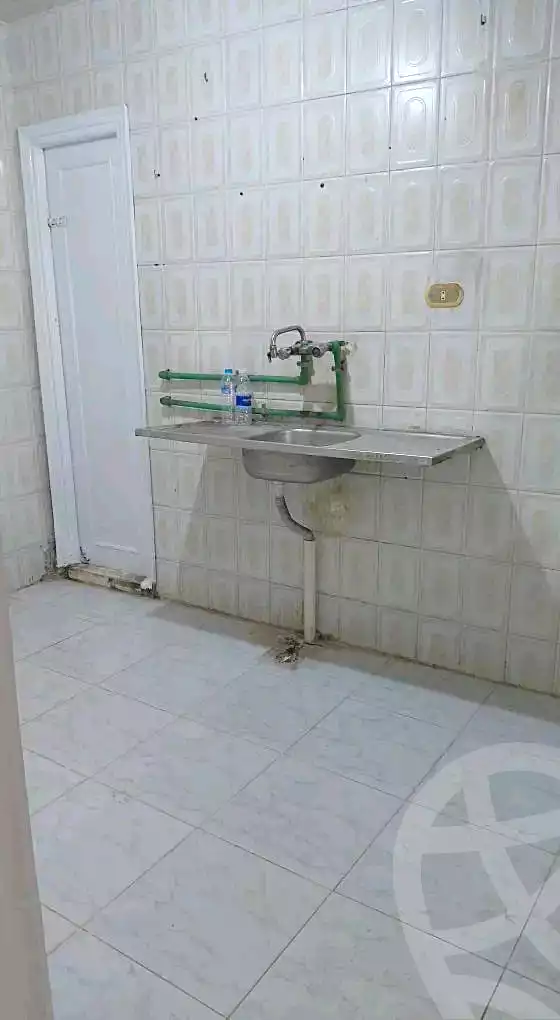 https://aqarmap.com.eg/ar/listing/7057051-for-rent-alexandria-el-asafra-ahmed-tiesser-st