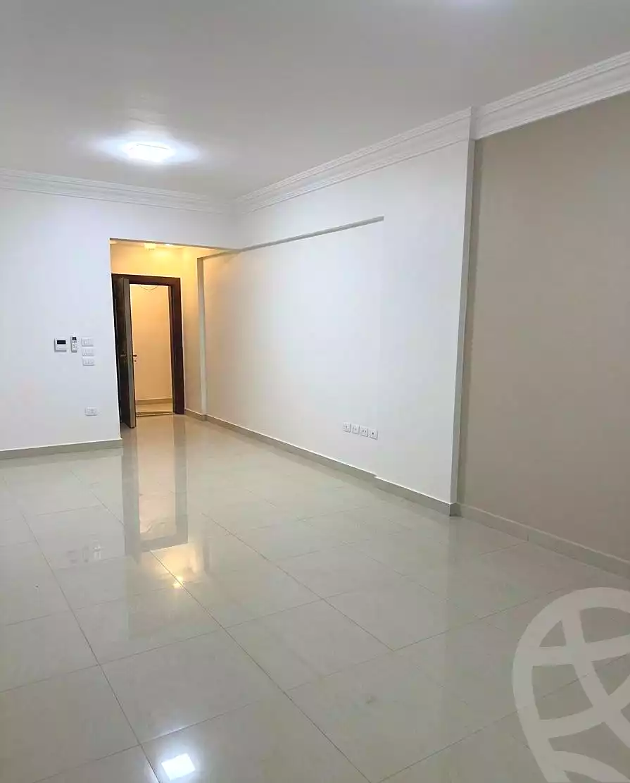 https://aqarmap.com.eg/ar/listing/7057402-for-sale-cairo-new-cairo-el-ahyaa-fourth-neighborhood-street-28