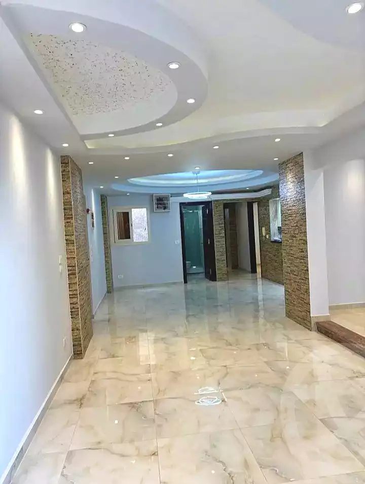 https://aqarmap.com.eg/ar/listing/7057926-for-sale-alexandria-miami-el-sebaey-st