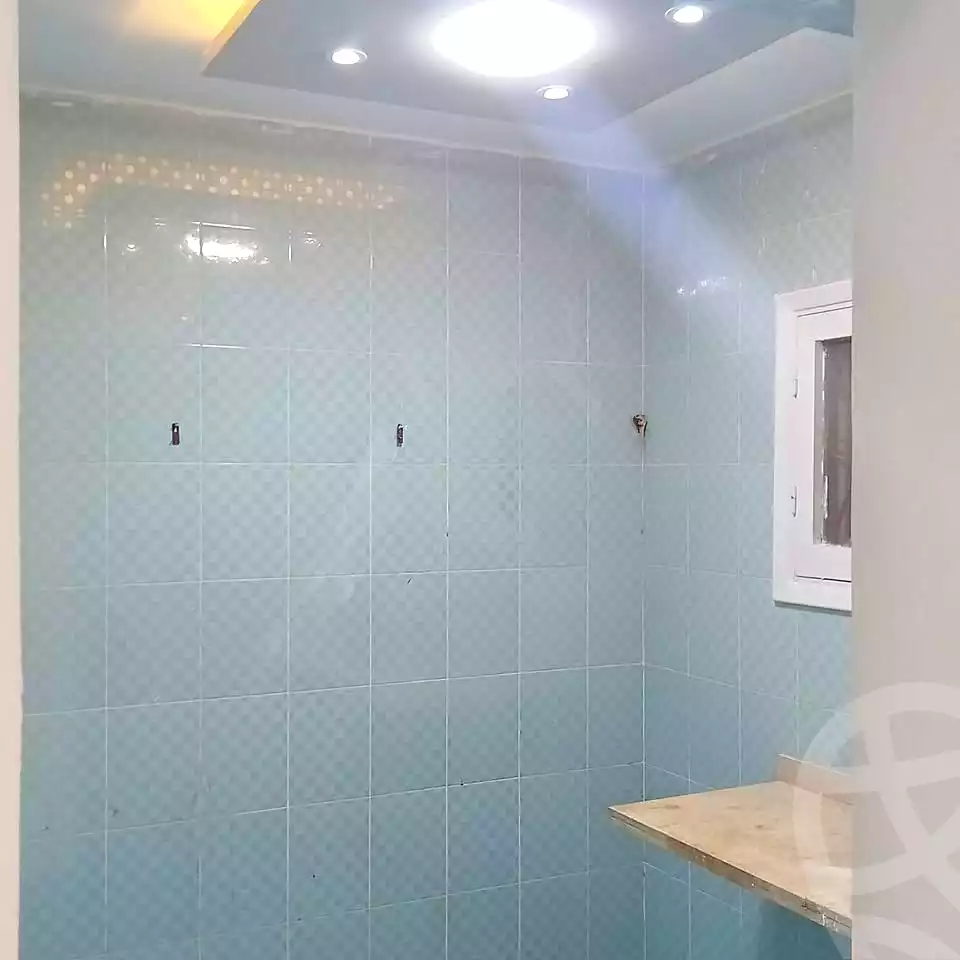 https://aqarmap.com.eg/en/listing/7058132-for-sale-alexandria-al-agamy-bw-ywsf-el-forn-st