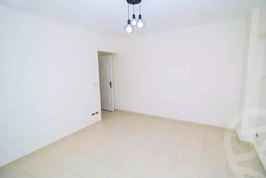 https://aqarmap.com.eg/ar/listing/7058231-for-sale-alexandria-camp-cesar-famous-st