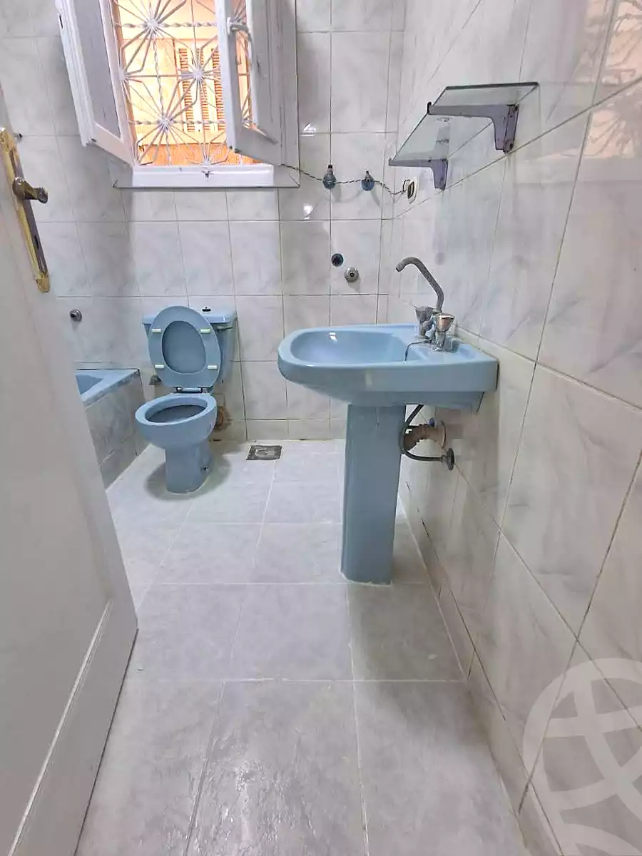 https://aqarmap.com.eg/ar/listing/7058235-for-sale-alexandria-al-agamy-shataa-el-nakheel