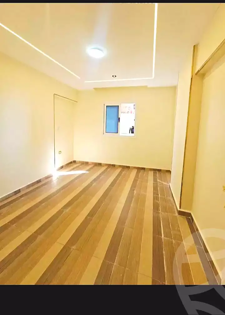 https://aqarmap.com.eg/ar/listing/7058263-for-sale-alexandria-miami-khld-bn-lwlyd