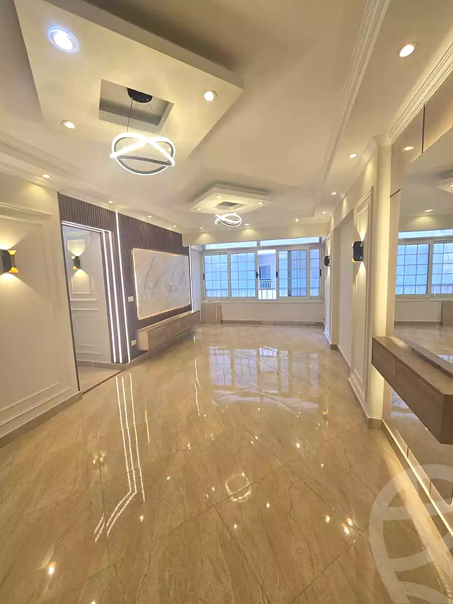 https://aqarmap.com.eg/ar/listing/7058388-for-sale-alexandria-miami-mahmoud-el-isawy-st
