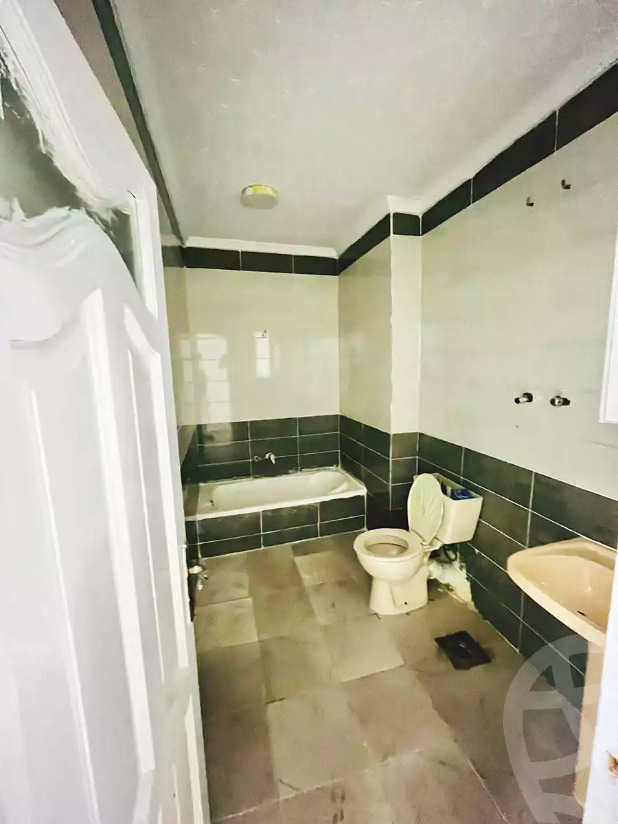 https://aqarmap.com.eg/ar/listing/7058412-for-sale-alexandria-al-agamy-shataa-el-nakheel